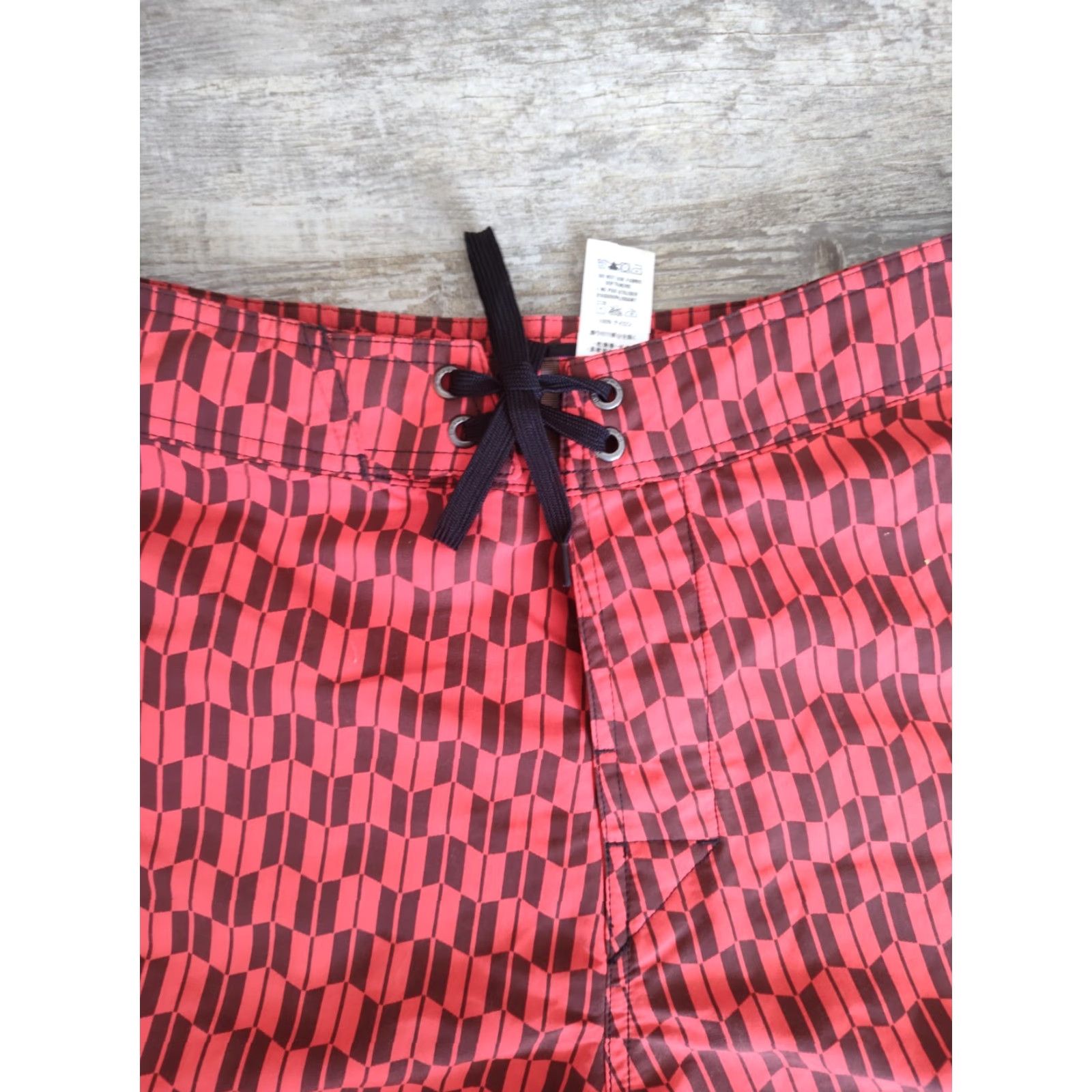 Patagonia Patagonia Wavefarer Board Shorts Quiver Glowing Ember Zip Pocket Men's Sz 36 Board Shorts Men Size US 36 / EU 52 - 4 Thumbnail