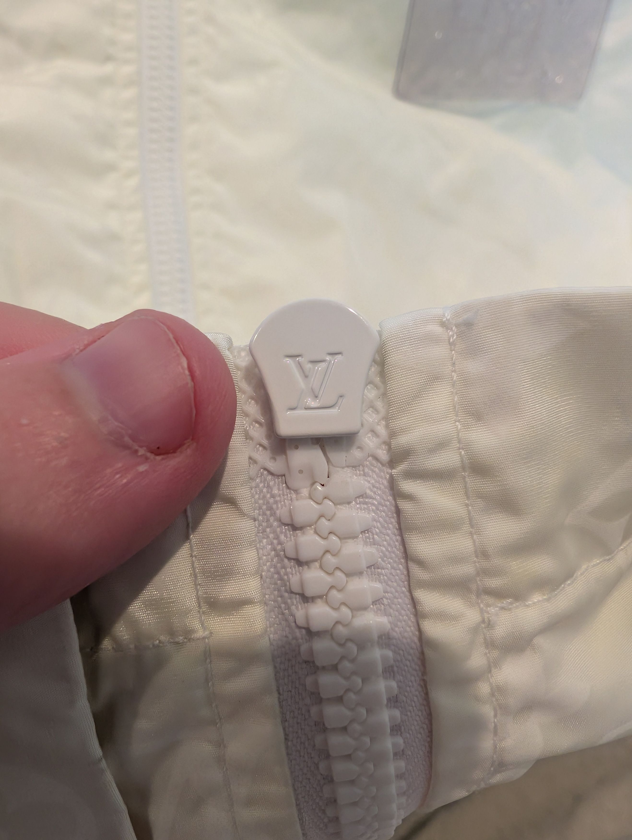 Louis Vuitton Louis Vuitton monogram water repellent parka jacket Size US L / EU 52-54 / 3 - 5 Thumbnail