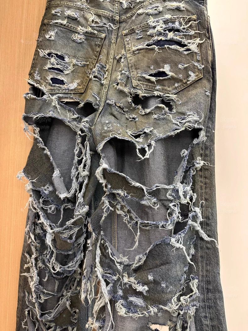 Balenciaga Balenciaga size XS Distressed Wide Leg Denim Pants Size US 27 - 9 Thumbnail
