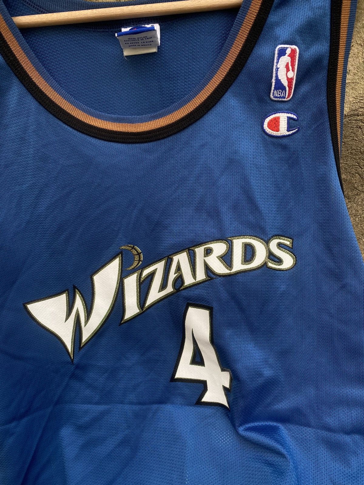Champion × NBA × Vintage Vintage Champion Wizards 4 Webber NBA Jersey Size US L / EU 52-54 / 3 - 7 Thumbnail