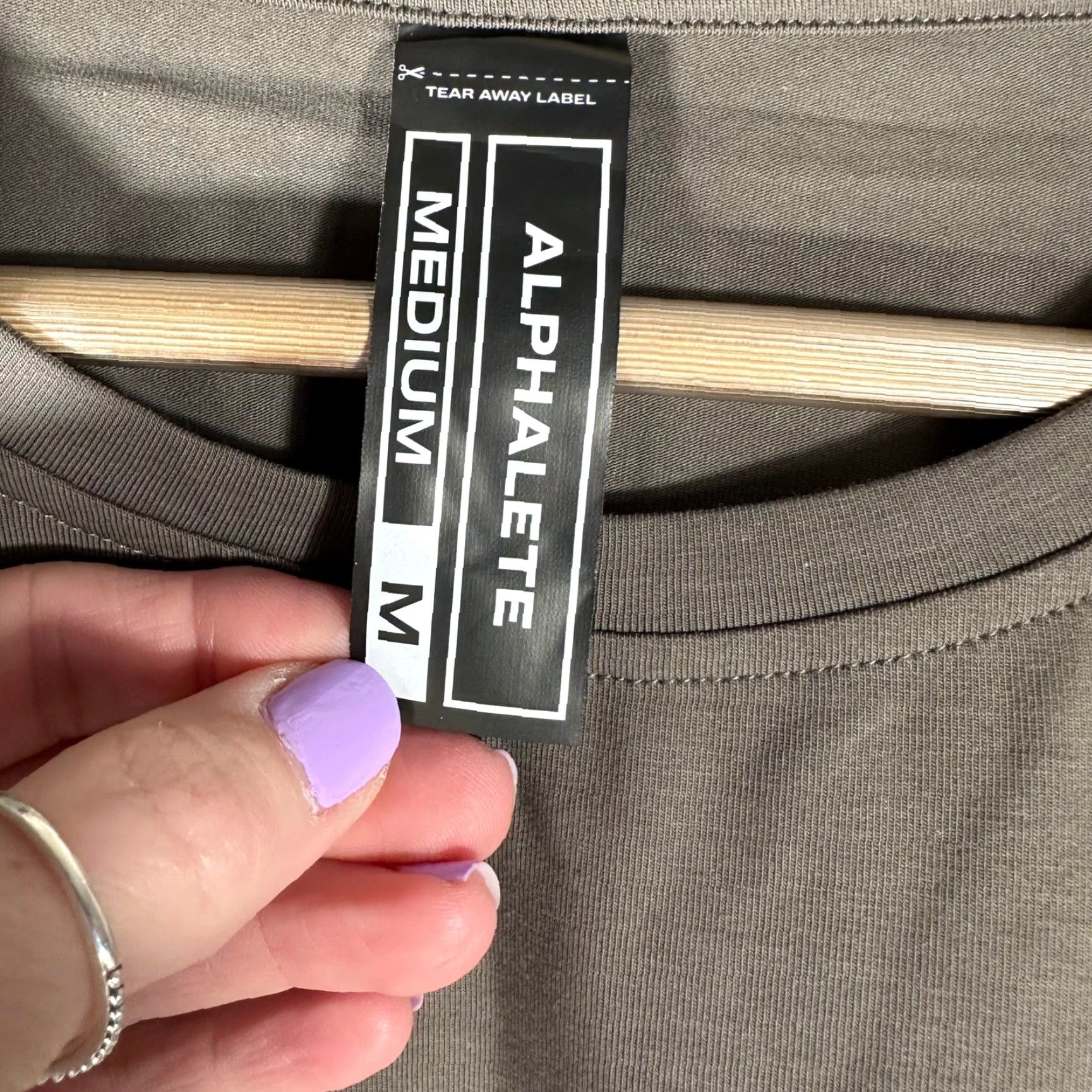 Vintage Alphalete Wolf Head Oversized LS Tee Desert Taupe Mens T-Shirt Crew Neck Brown Size US M / EU 48-50 / 2 - 4 Thumbnail