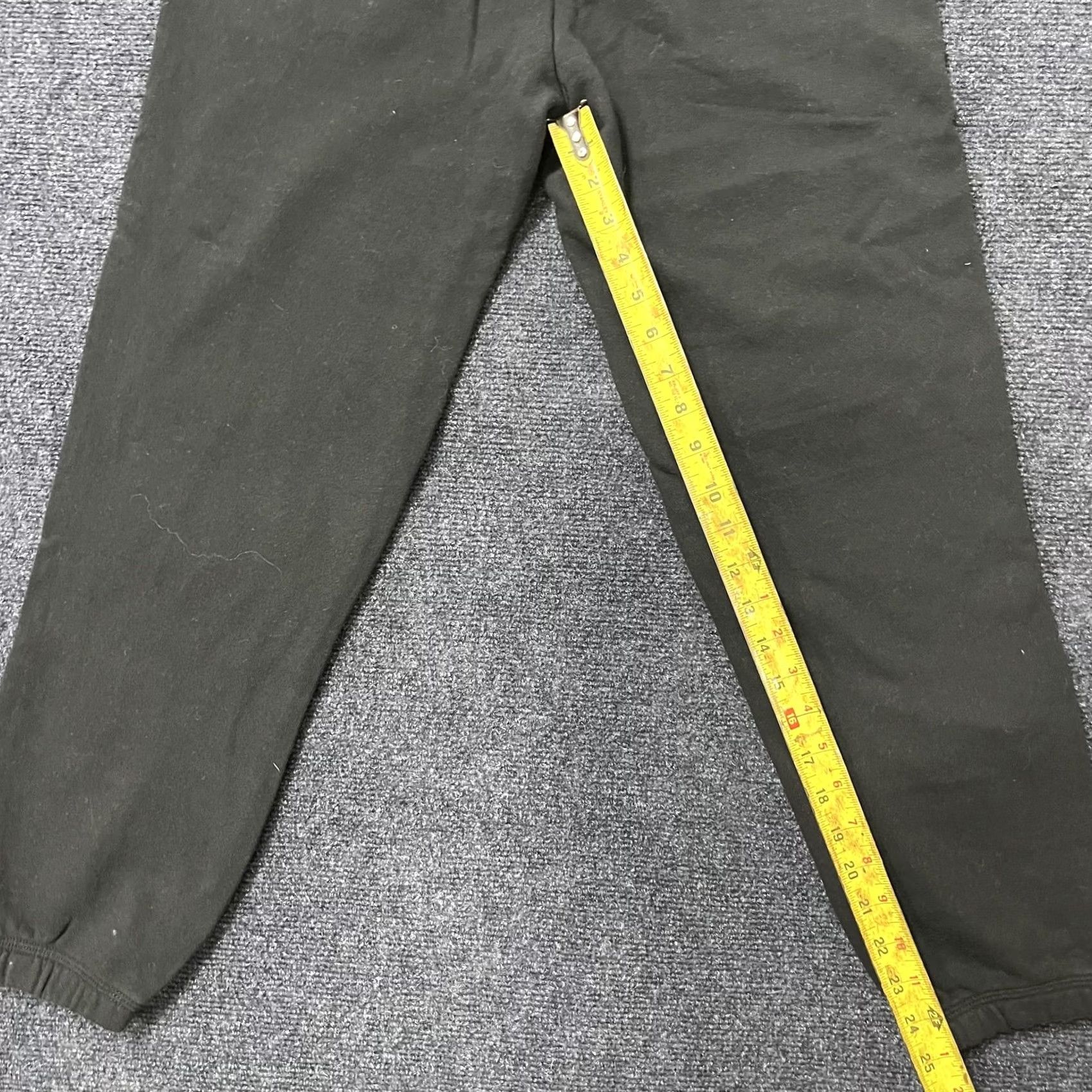 Vintage Jogger Sweatpants Pants Mens Medium Black Fleece Drawstring Elastic Cuffs Pockets Sweatpants Jogger Style Casual Activewear Gym & Training Mens Size US 30 / EU 46 - 3 Thumbnail