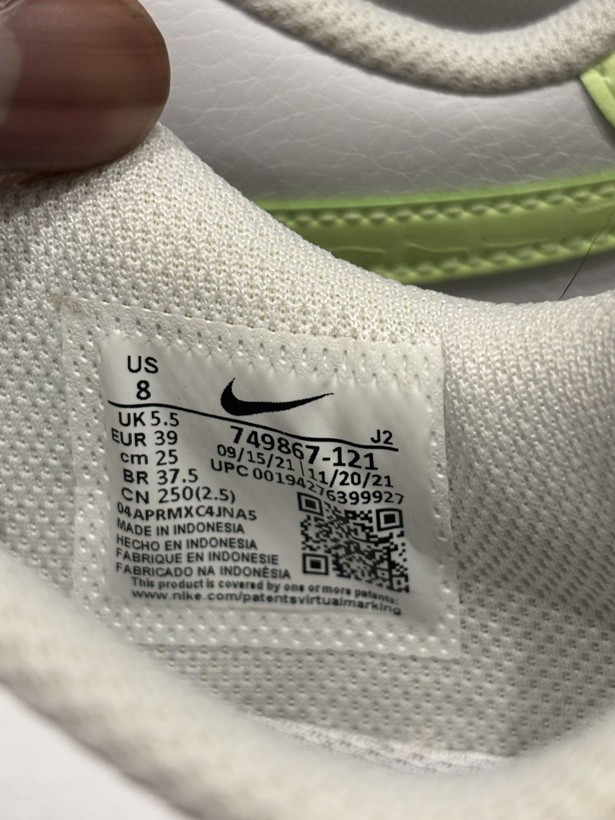 Nike Nike Court Royale White Barely Volt (W) Size US 8 / IT 38 - 7 Thumbnail