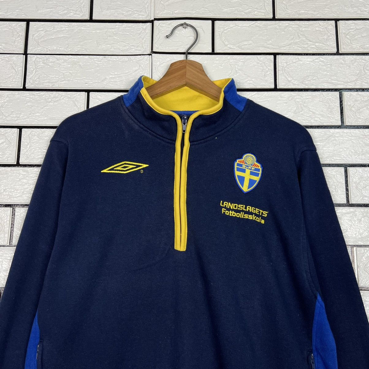 Umbro UMBRO SvFF Sweden Football Club HalfZip Sweatshirt 4076-C185 Size US S / EU 44-46 / 1 - 2 Thumbnail