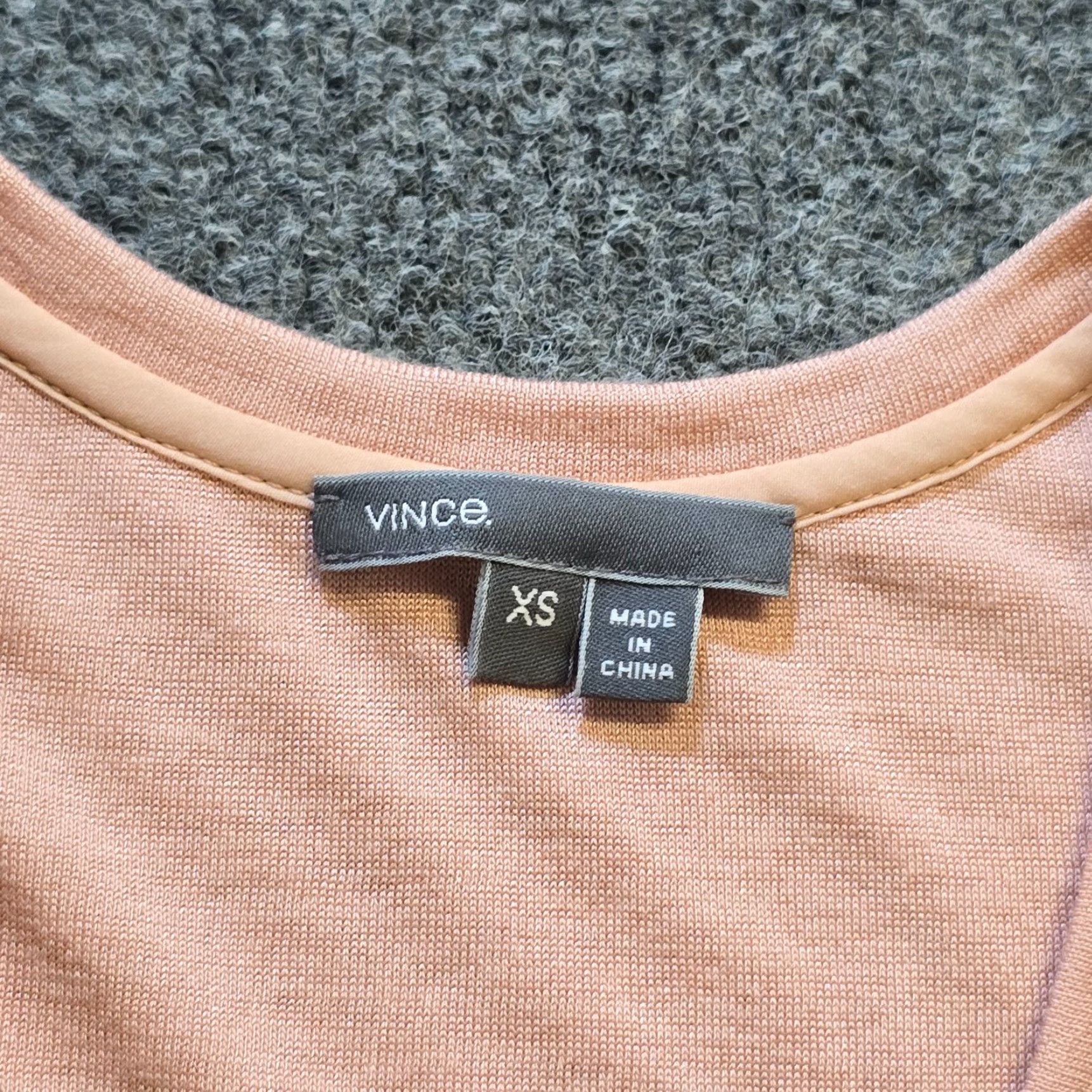 Vince Vince Top Women XS Pink Short Sleeve Stretch Knit Boxy Relaxed Casual Basic Size XS / US 0-2 / IT 36-38 - 3 Thumbnail