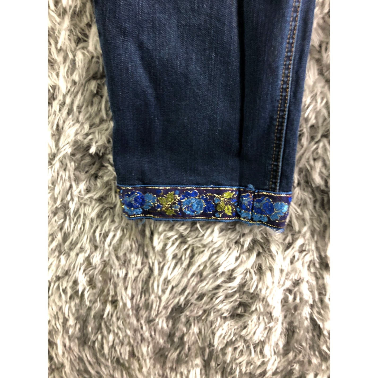 Gap Gap High Rise Cropped Straight Jeans Womens Size 25 Medium Wash Blue Denim 5-Pocket Size 42" / US 20 - 4 Thumbnail