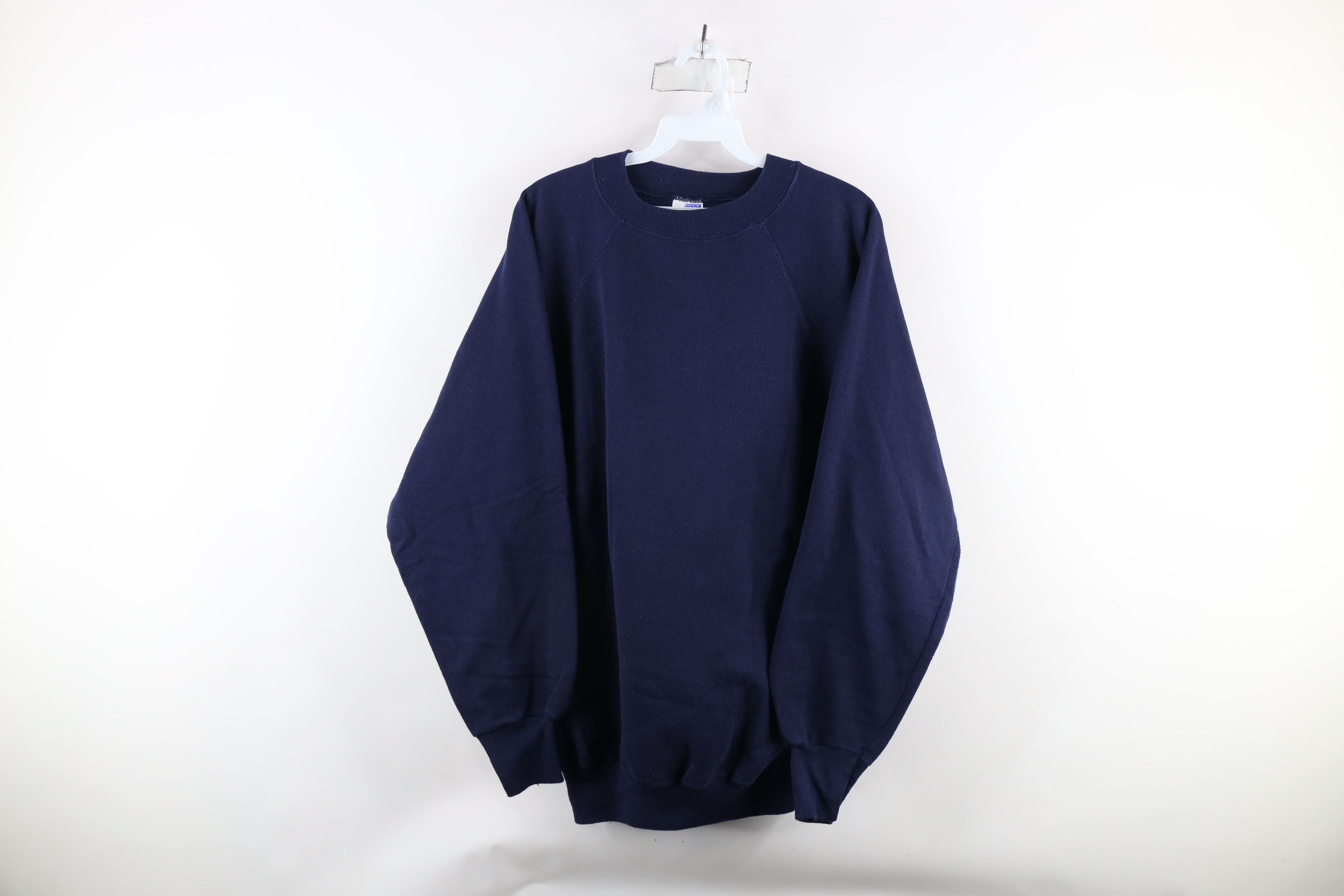 Vintage Vintage 80s Streeetwear Heavyweight Raglan Sweatshirt USA Size US XL / EU 56 / 4 - 1 Thumbnail
