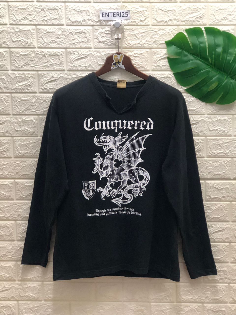 If Six Was Nine vintage Euroyal dragon Sweatshirts Size US L / EU 52-54 / 3 - 1 Thumbnail
