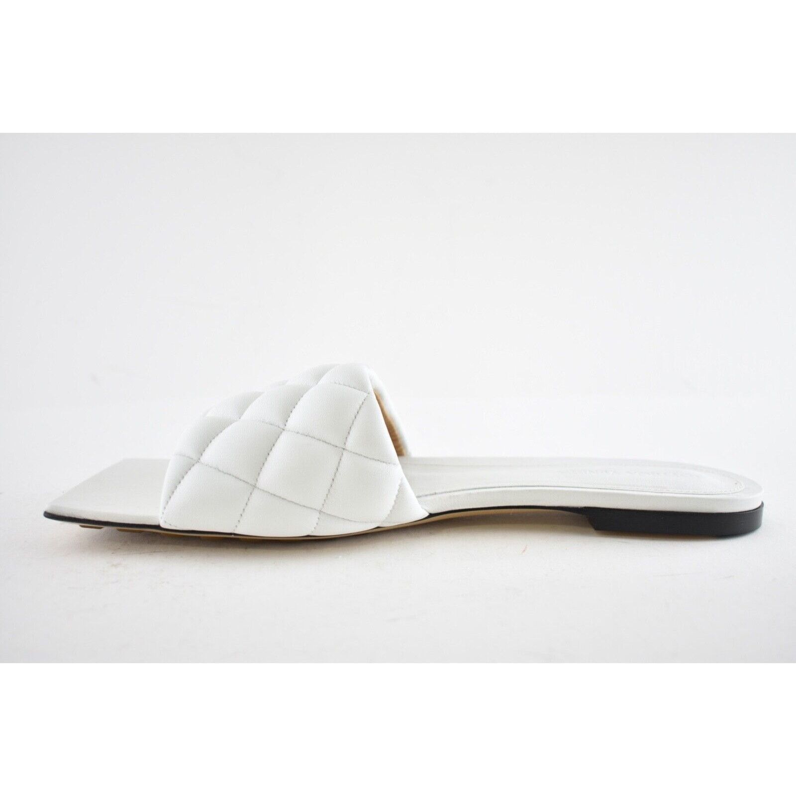 Bottega Veneta Bottega Veneta BV Optic White Padded Leather Quilted Size US 9.5 / IT 39.5 - 9 Thumbnail