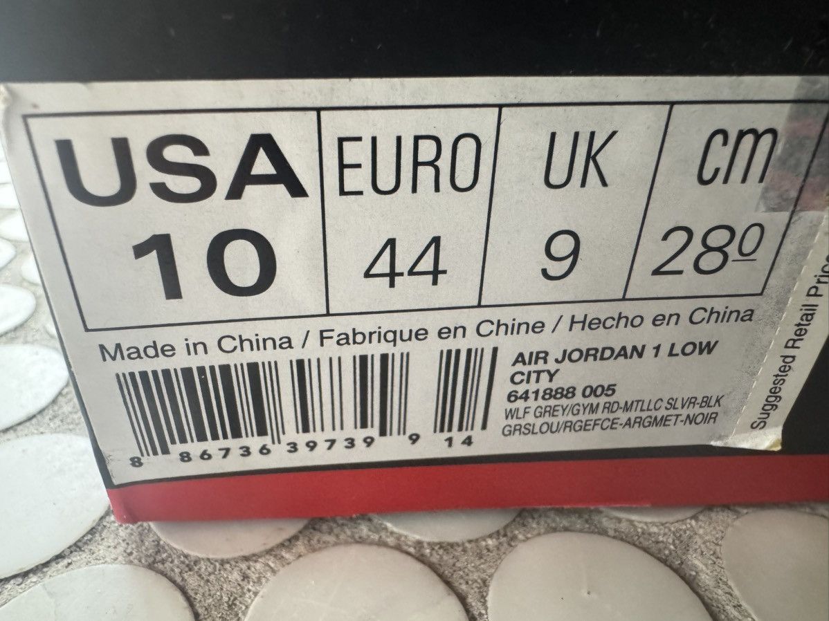 Jordan Brand 10 Jordan 1 Retro Low City Chicago Wolf Grey Metallic Silver Size US 10 / EU 43 - 10 Thumbnail