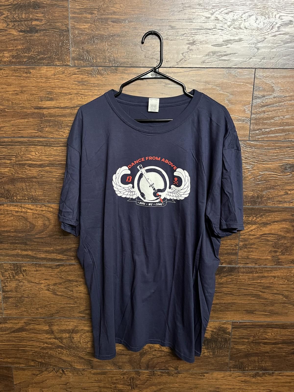 Designer Queens of the Stone Age Tour Tee - 2018 Dance From Above 2XL Size US XXL / EU 58 / 5 - 1 Thumbnail