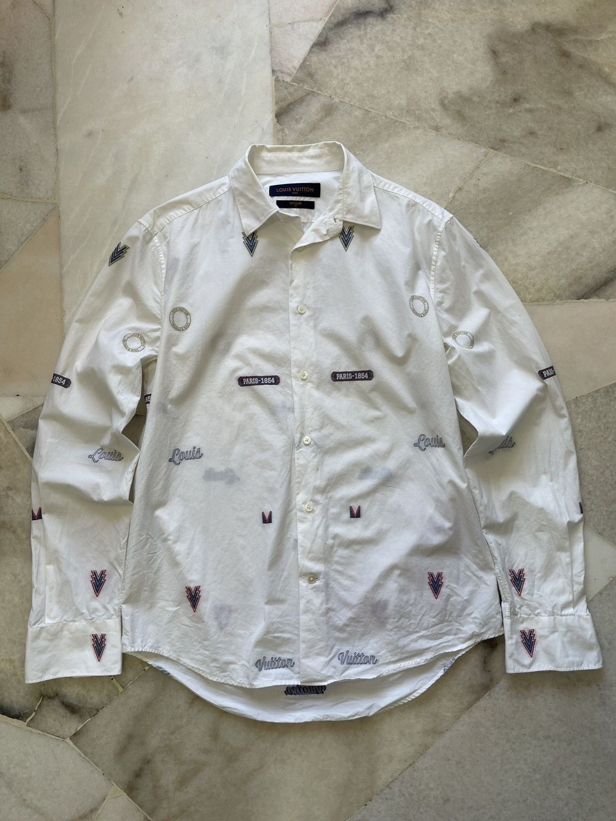 Louis Vuitton 2018 Louis Vuitton Embrodery Logo Button Up Size US M / EU 48-50 / 2 - 1 Thumbnail