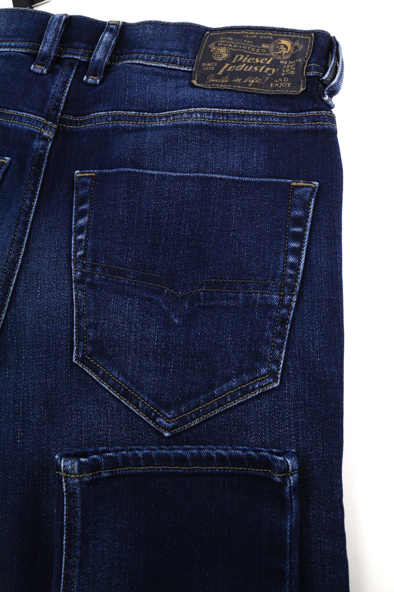 Diesel TEPPHAR R86L0 W27/L32 Stretch Washed Blue Jeans 40202 Size US 27 - 6 Thumbnail