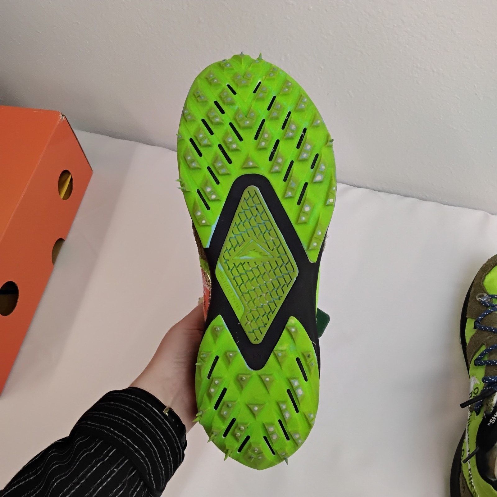 Nike Nike Zoom Kiger 5 Off-White Sneakers Men's 12.5 Green Size US 12.5 / EU 45-46 - 16 Thumbnail