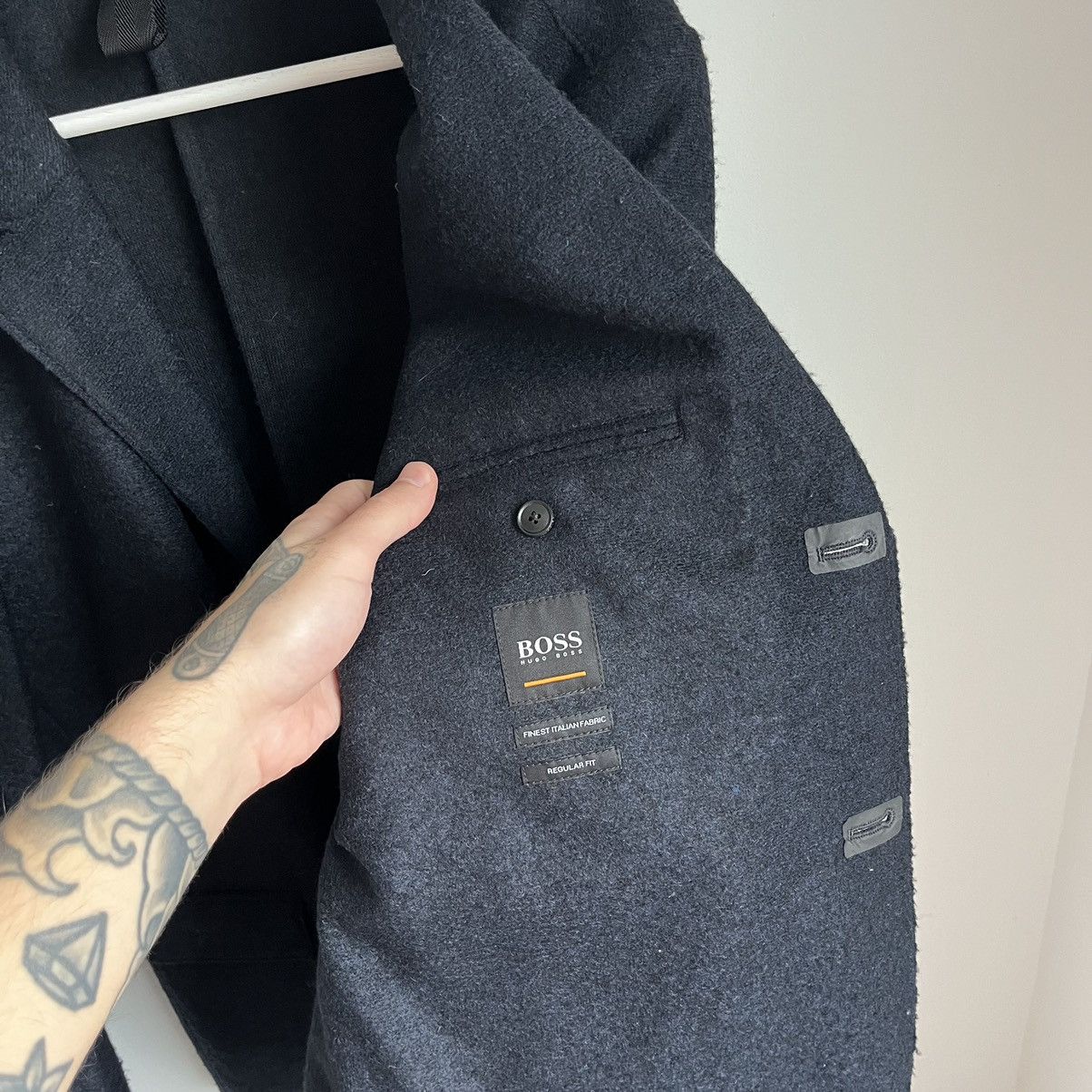Hugo Boss Italian Boss Mens Navy Blazer Size 48R - 5 Thumbnail