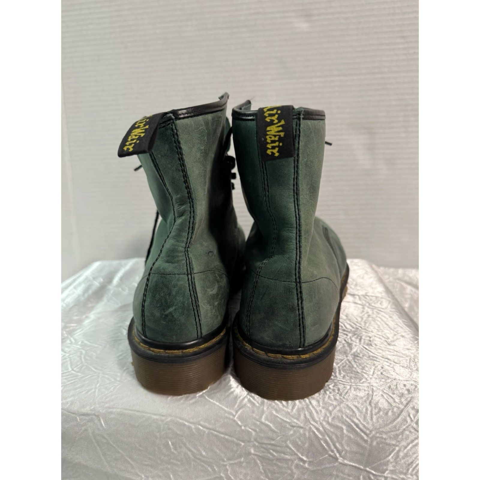 Dr. Martens VINTAGE Dr. Martens FOREST GREEN LEATHER BOOTS Unisex 8UK Made in England - Rare Casual Ankle Boots Leather Block Heel Mens Womens Girls Boys Size US 8 / IT 38 - 4 Thumbnail