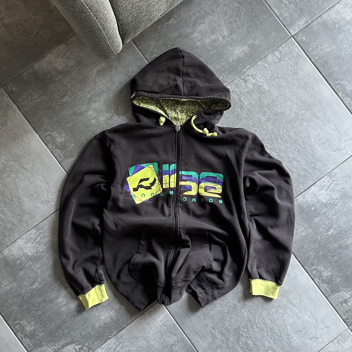 Vintage Vintage Ride Snowboards Zip Hoodie Distressed Y2K Big Logo Size US M / EU 48-50 / 2 - 1 Thumbnail
