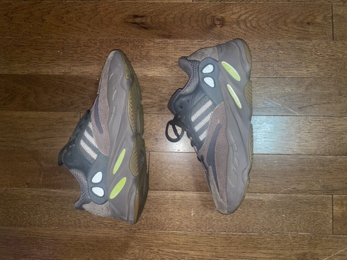 Adidas × Kanye West × Yeezy Kanye West Yeezy Boost 700 Mauve 10.5 Size US 10.5 / EU 43-44 - 2 Thumbnail