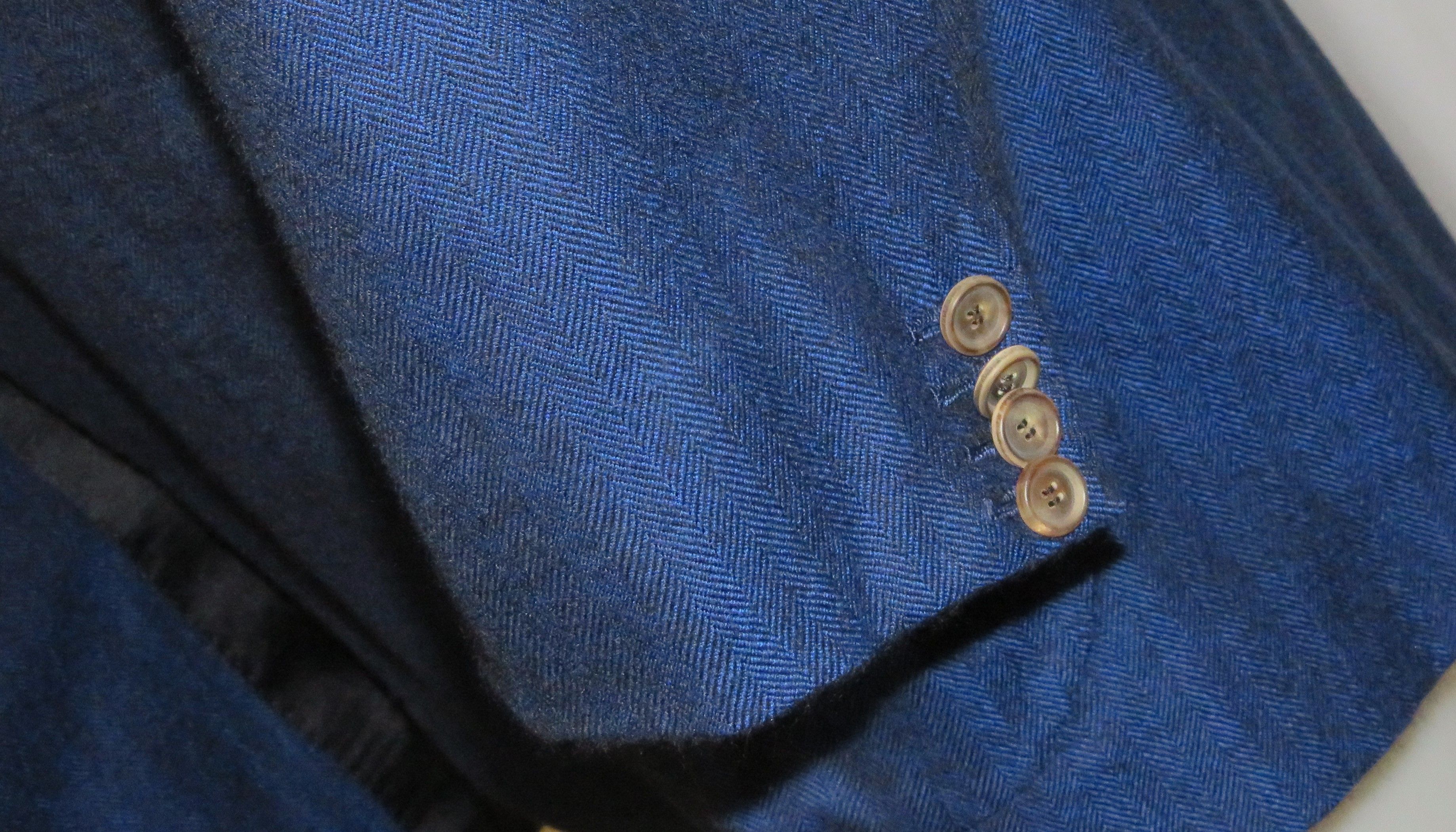 Cesare Attolini 100% Cashmere Blue Herringbone Three Button Sport Coat 46R Size 46R - 8 Thumbnail