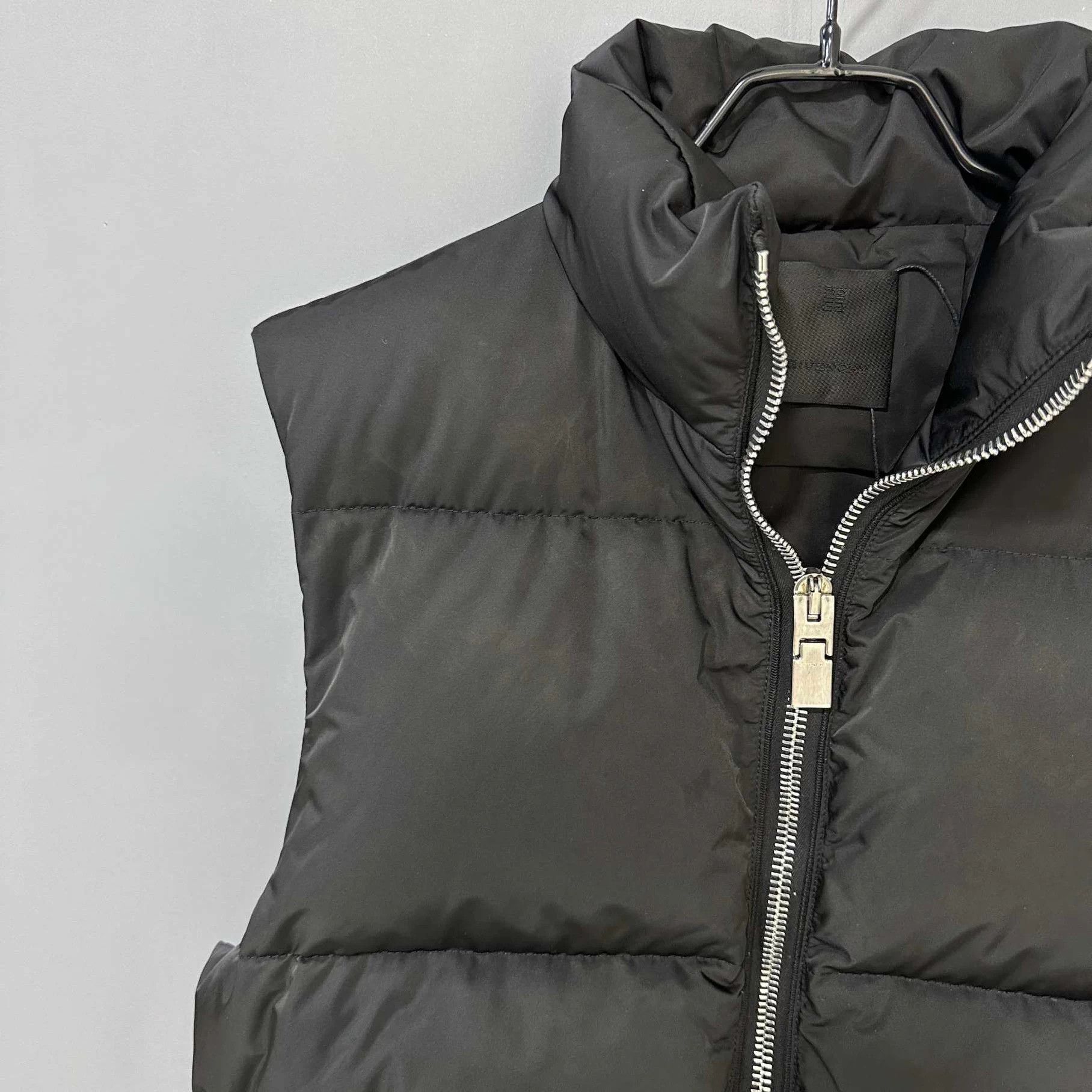Givenchy GIVENCHY solid metallic details down vest 98 new size 46 Size XL / US 12-14 / IT 48-50 - 4 Thumbnail