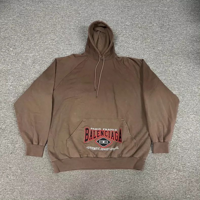 Balenciaga Balenciaga Washing to make old brown bat hooded sweater Size US M / EU 48-50 / 2 - 1 Thumbnail