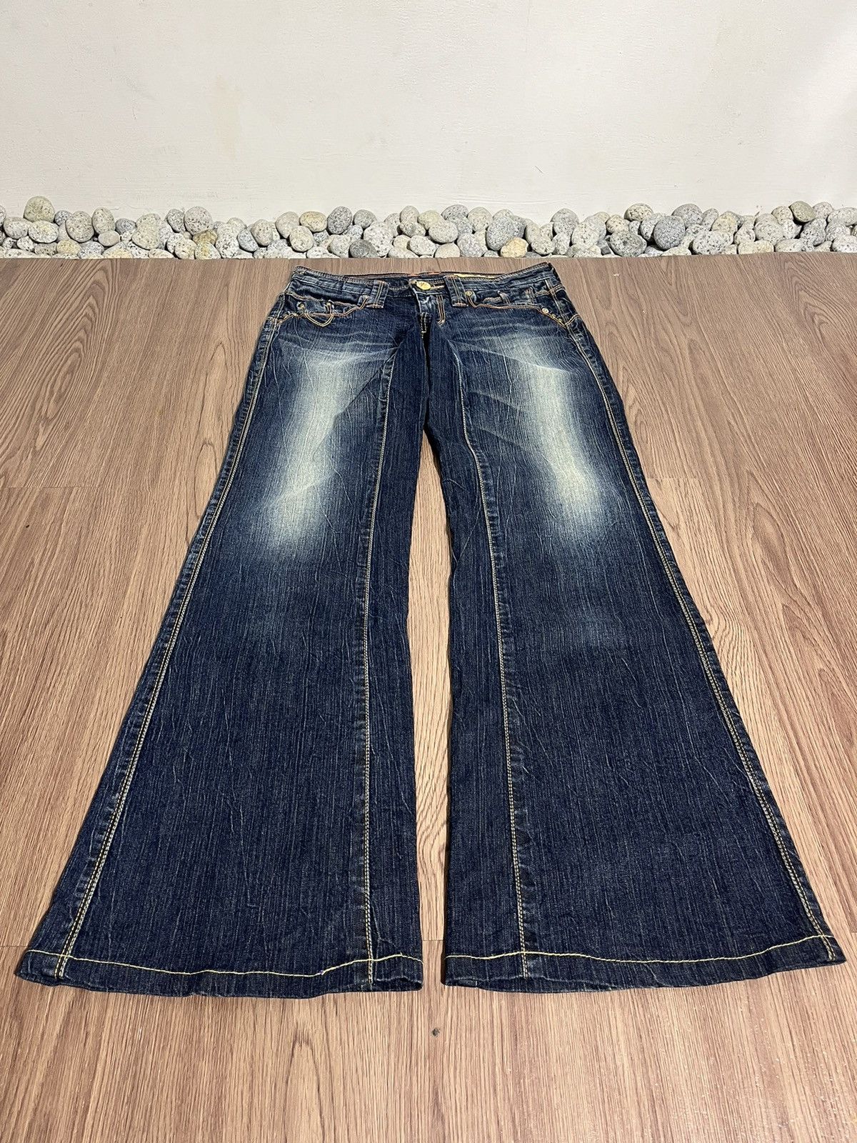 Edwin × If Six Was Nine × Tornado Mart Edwin x Something tribal emboirdery flare lowrise denim Size US 27 - 6 Thumbnail
