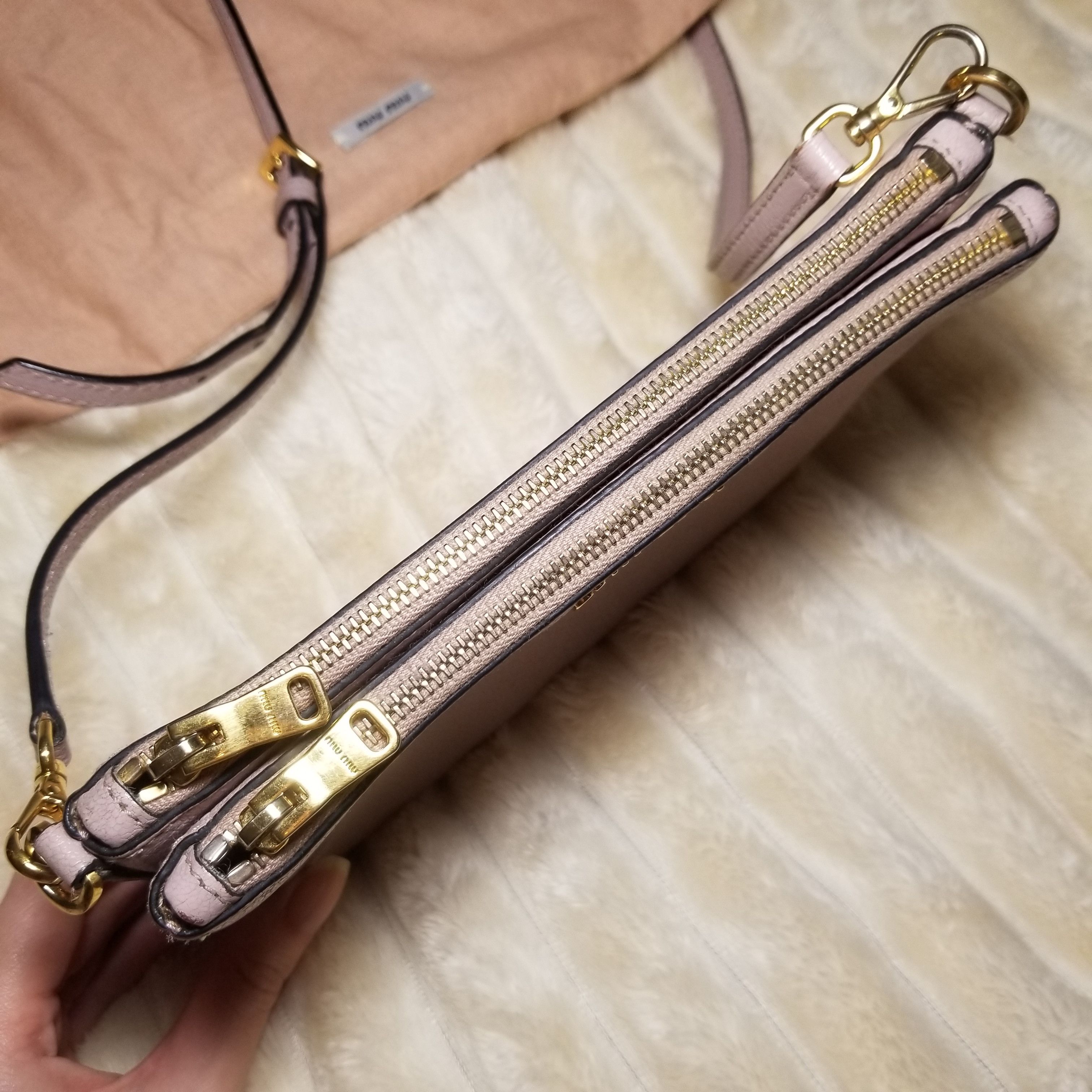 Miu Miu Preloved Authentic Miu Miu Madras Leather Crossbody Bag Size ONE SIZE - 3 Thumbnail