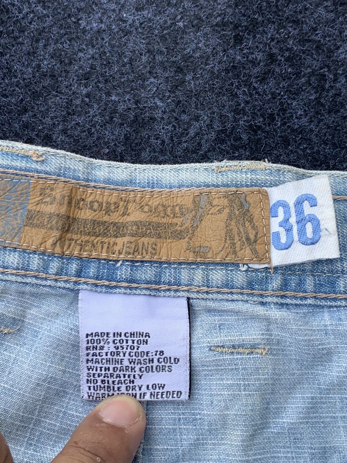 Snoop Dogg BAGGY SNOOP DOG DIRTY DENIM. Size US 34 / EU 50 - 9 Thumbnail