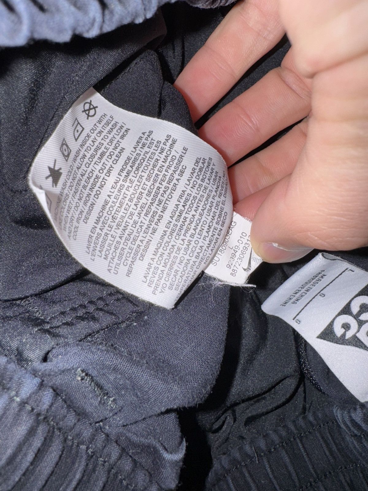 Nike ACG Deploy Cargo Shorts Errelson Hugh