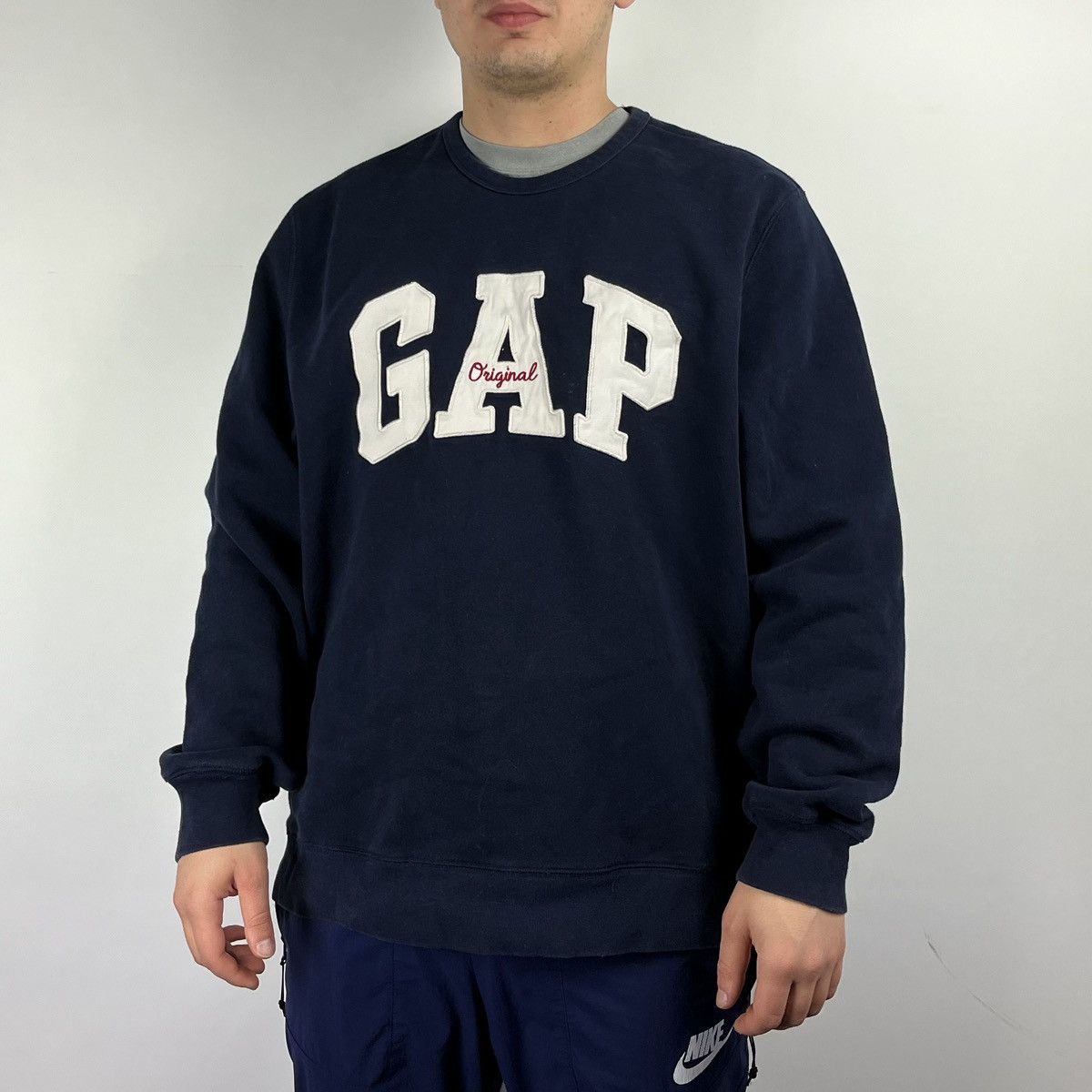 Gap Gap sweatshirt embroidered logo yeezy size XLarge Size US XL / EU 56 / 4 - 1 Thumbnail
