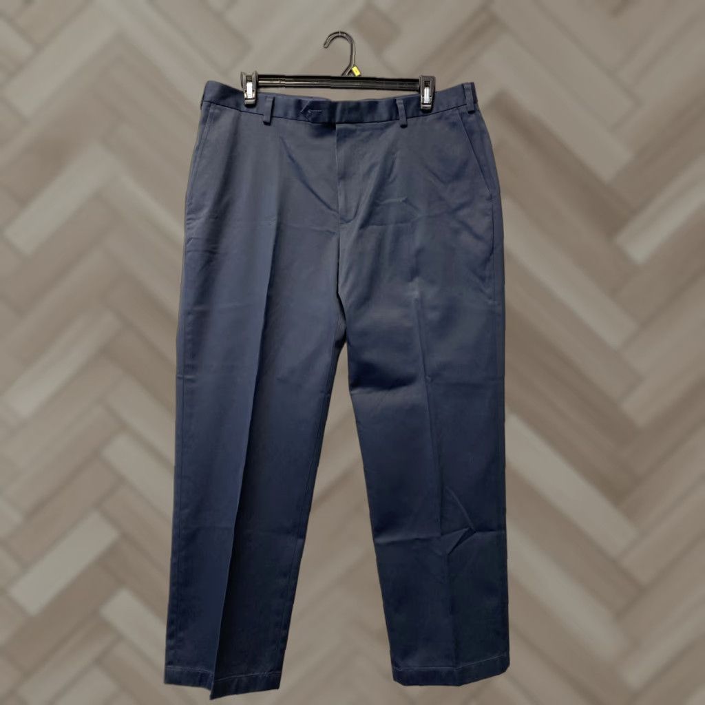 Jos. A. Bank Jos A Bank Traveler Chino Pants 38X29 Navy NWOT /130-28 Size US 38 / EU 54 - 1 Thumbnail