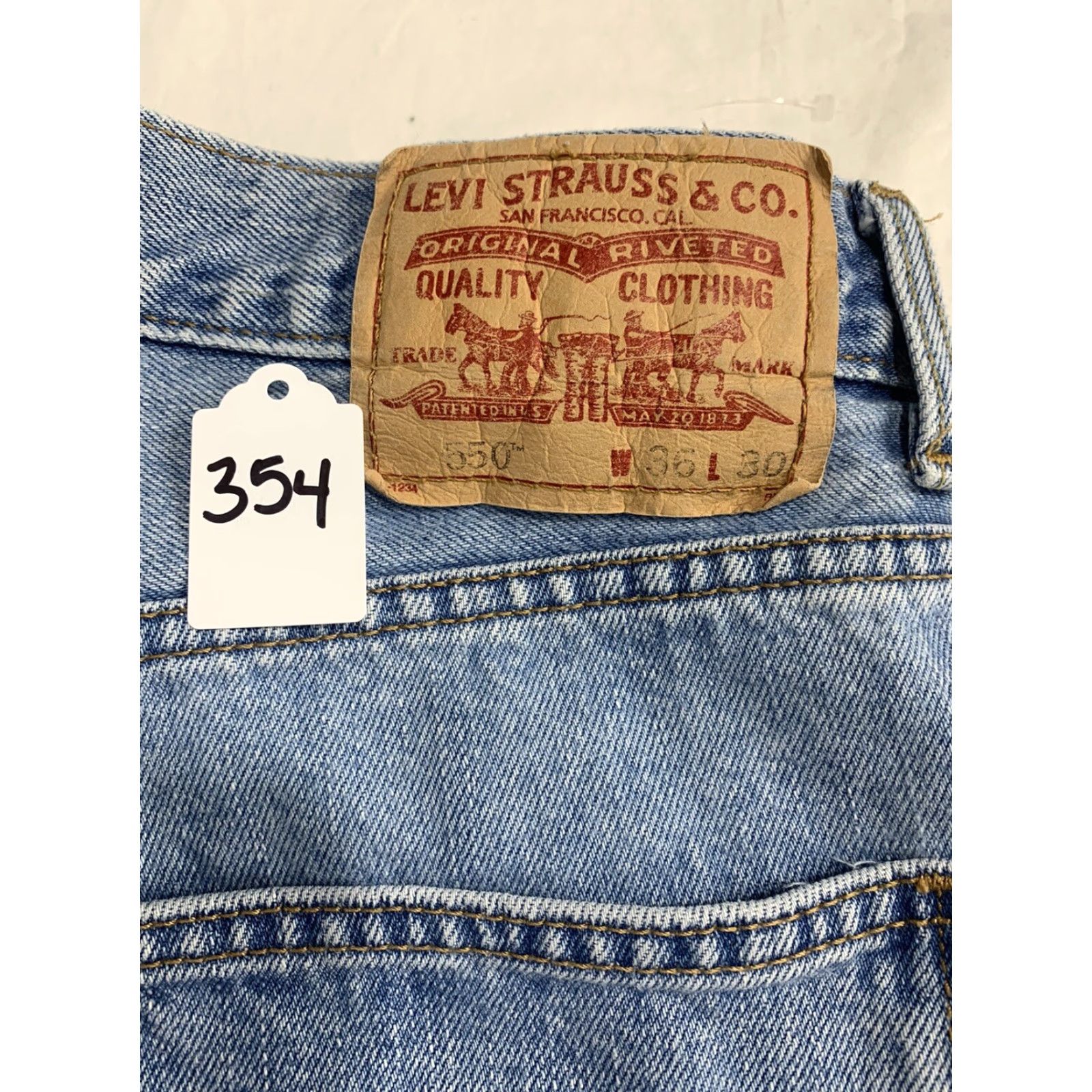Levi's LEVIS 550 RELAXED FIT MEN'S DENIM JEANS SIZE 36x30 BLUE RED TAB #354 Jeans Men 36 30 Straight Cotton Denim Vintage No Size US 36 / EU 52 - 7 Thumbnail