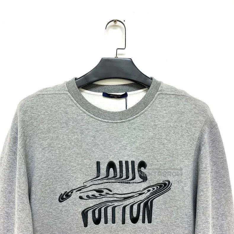 Louis Vuitton Louis Vuitton Incongruously embroidered sweatshirt Size US XL / EU 56 / 4 - 5 Thumbnail