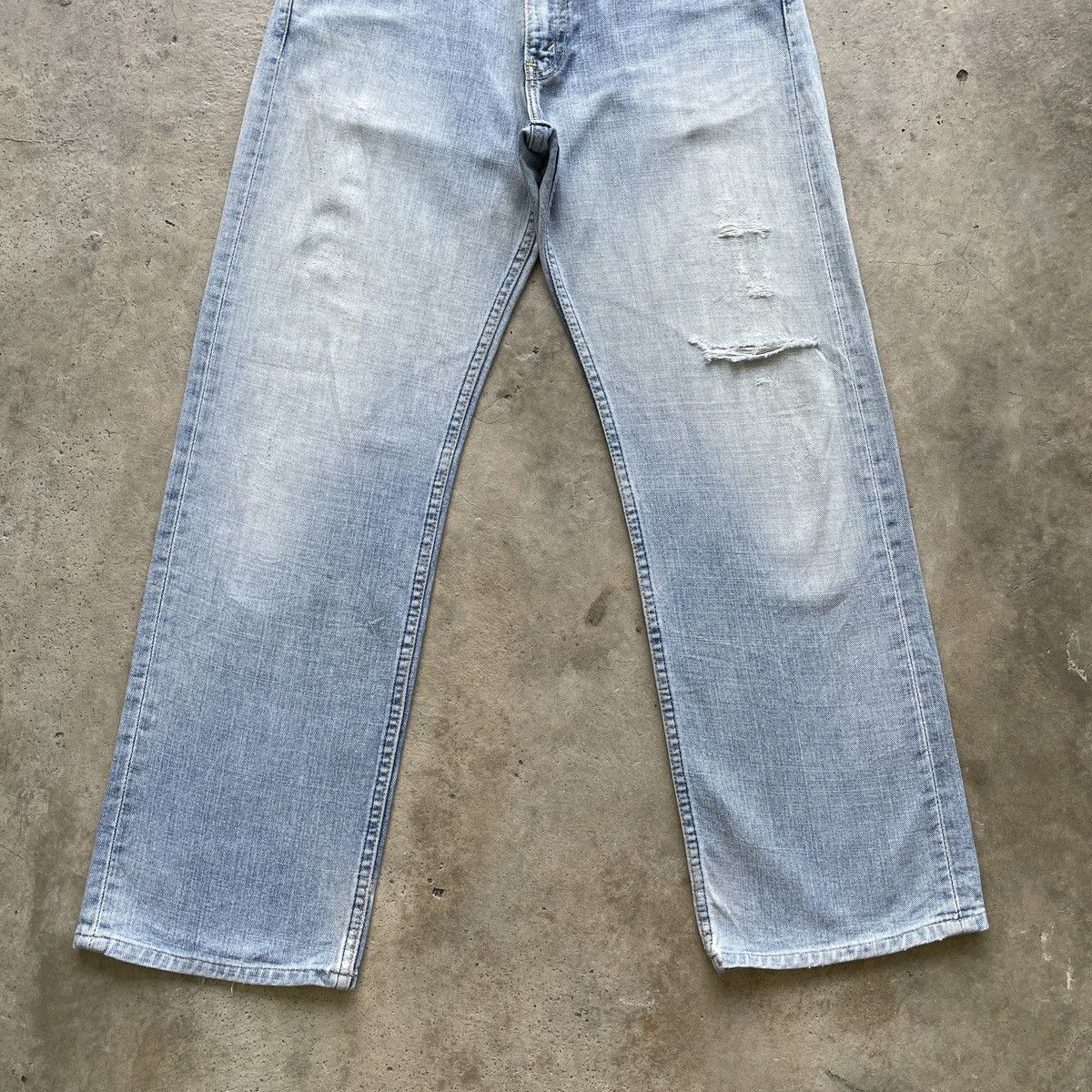 Levi's Vintage Levi’s 534 LightWash Faded Jeans Distressed Pants Size US 30 / EU 46 - 4 Thumbnail