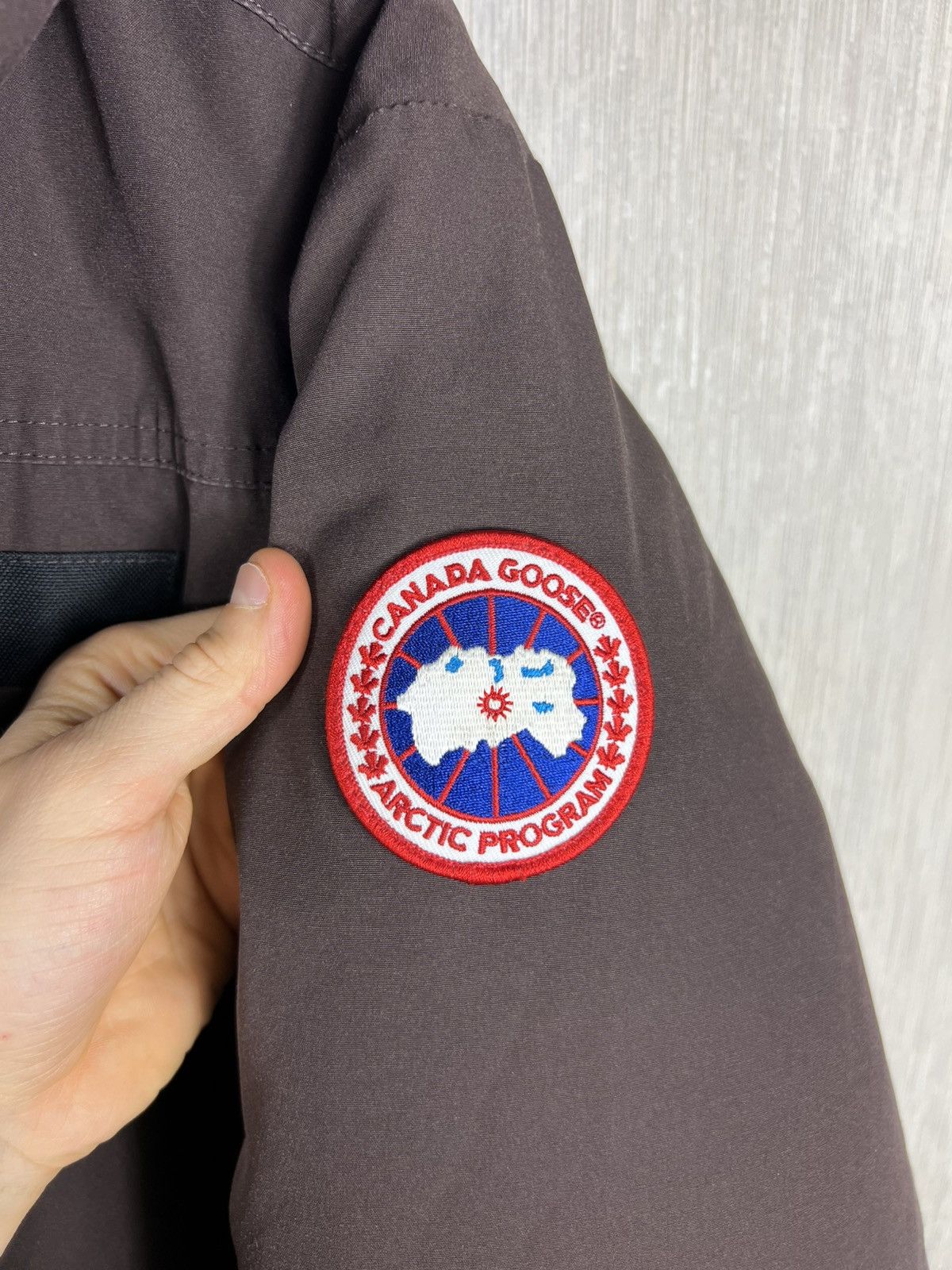 Canada Goose Canada Goose borden bomber down puffer jacket zip military Size US L / EU 52-54 / 3 - 19 Thumbnail