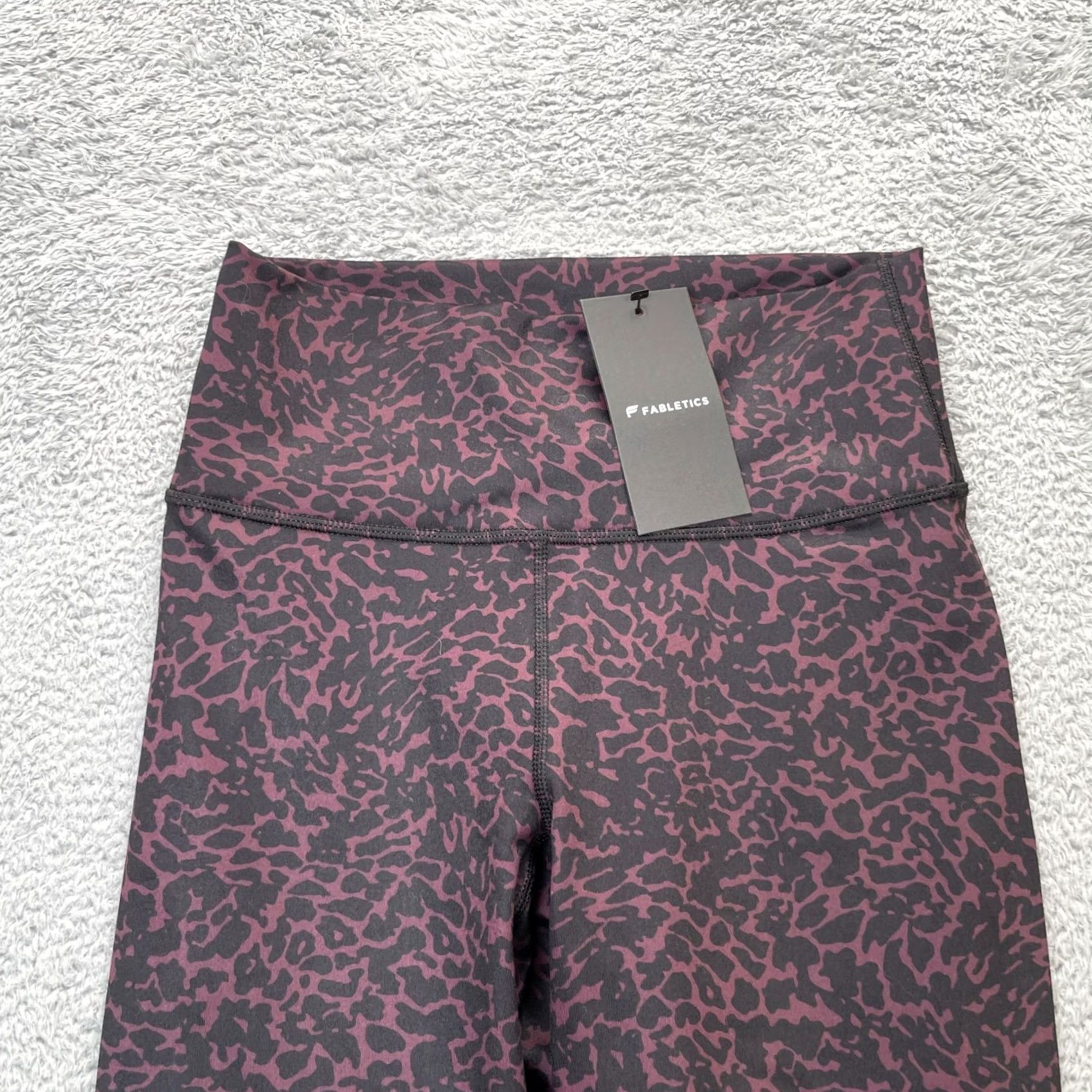 Fabletics Fabletics Leggings Womens Small Red Leopard Print Stretch High Waisted - Activewear Size 28" / US 6 / IT 42 - 6 Thumbnail