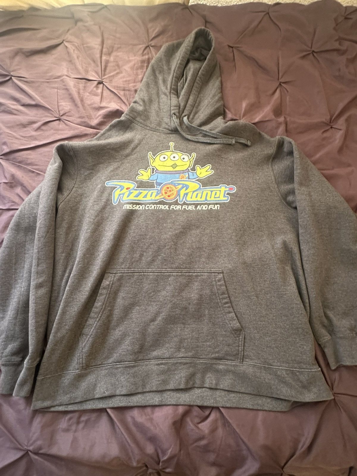 Disney Pizza planet hoodie Size US XXL / EU 58 / 5 - 1 Thumbnail