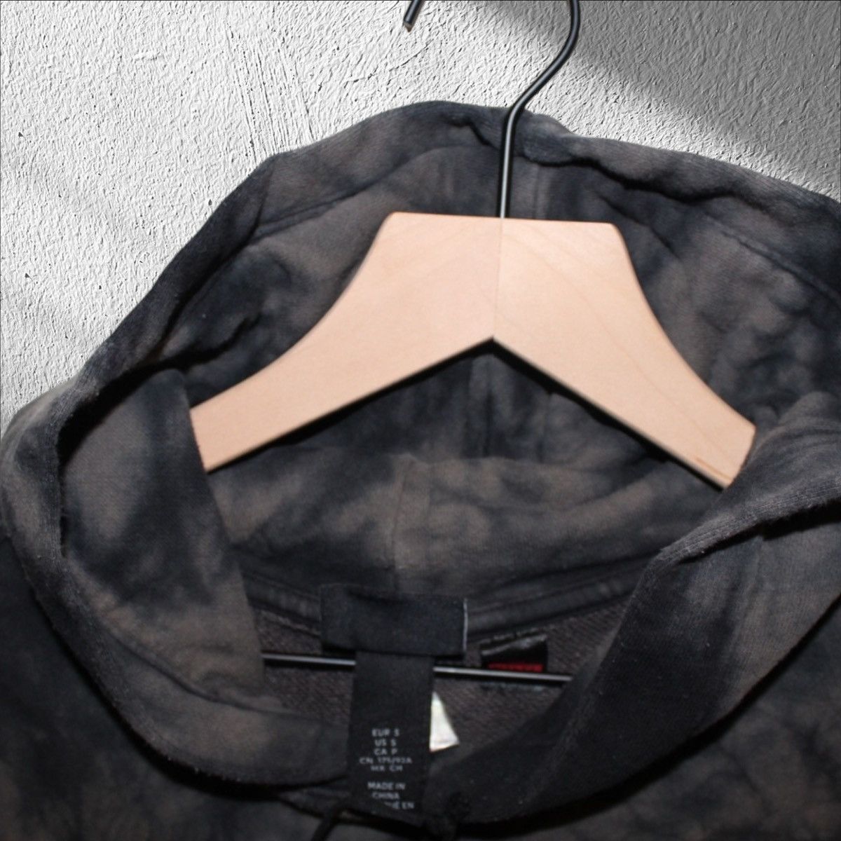 H&M Stranger Things x H&M Tie Dye Hoodie Size US S / EU 44-46 / 1 - 5 Thumbnail