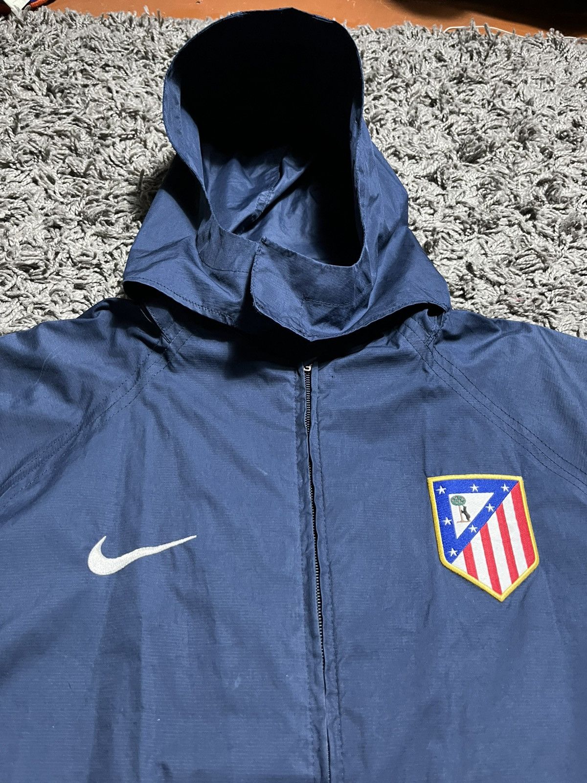 Nike NIKE ATLETICO MADRID 2004/2005 FOOTBALL NYLON JACKET Size US L / EU 52-54 / 3 - 2 Thumbnail