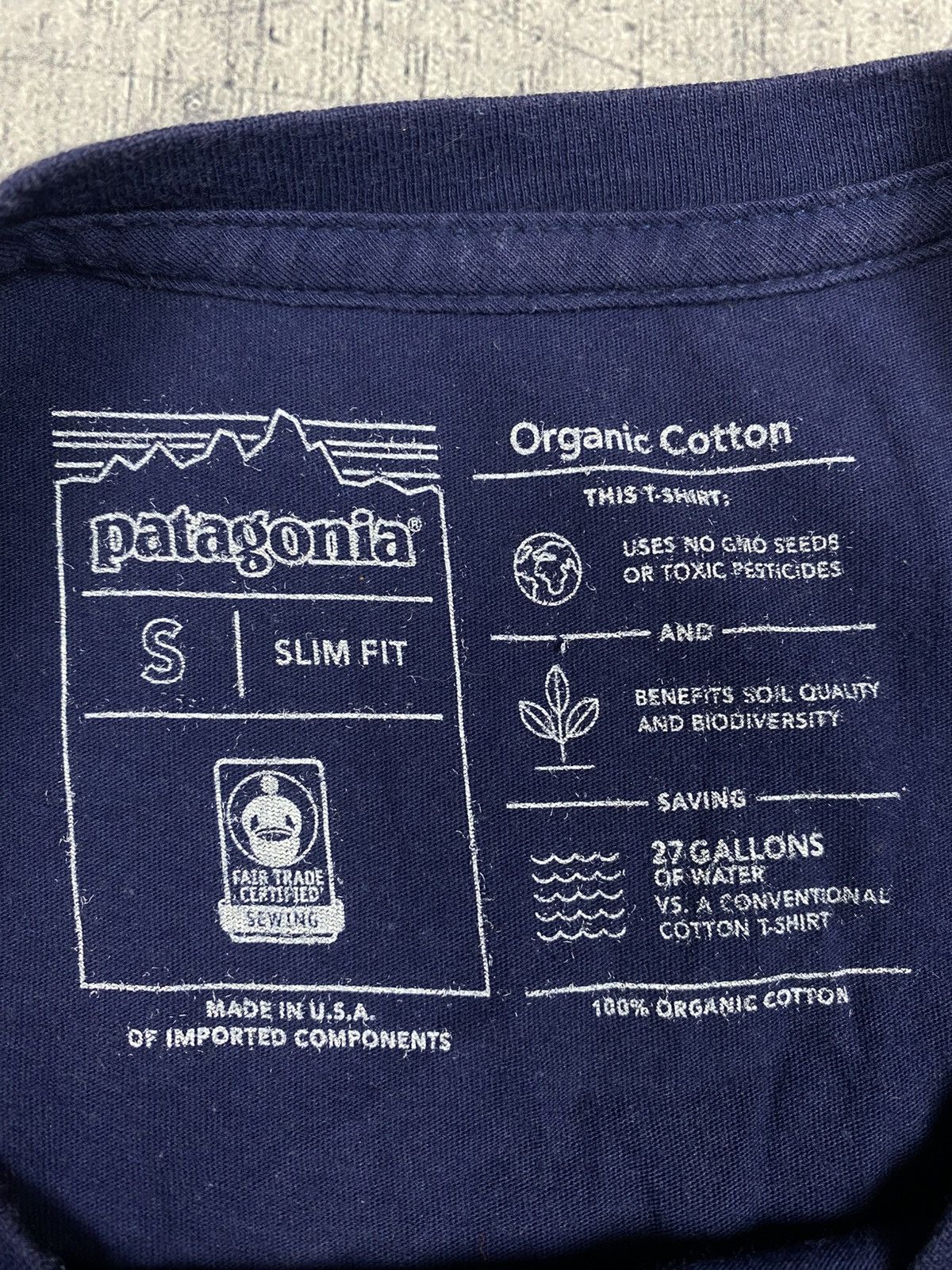Patagonia Patagonia Organic Cotton Graphic T-Shirt Slim Fit Navy Small Size US S / EU 44-46 / 1 - 11 Thumbnail