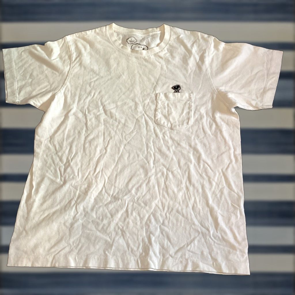 Uniqlo VINTAGE KAWS Uniqlo Peanuts Snoopy T-Shirt Men's L White Crew Neck Short Sleeve 2017 Art Cartoon Size US L / EU 52-54 / 3 - 1 Thumbnail