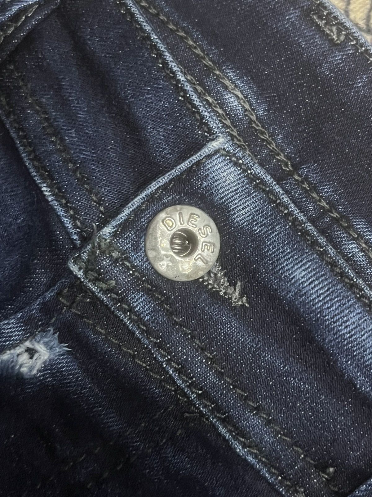 Diesel Vintage Diesel Larkee Indigo Washed Relaxed Jeans Size US 32 / EU 48 - 6 Thumbnail