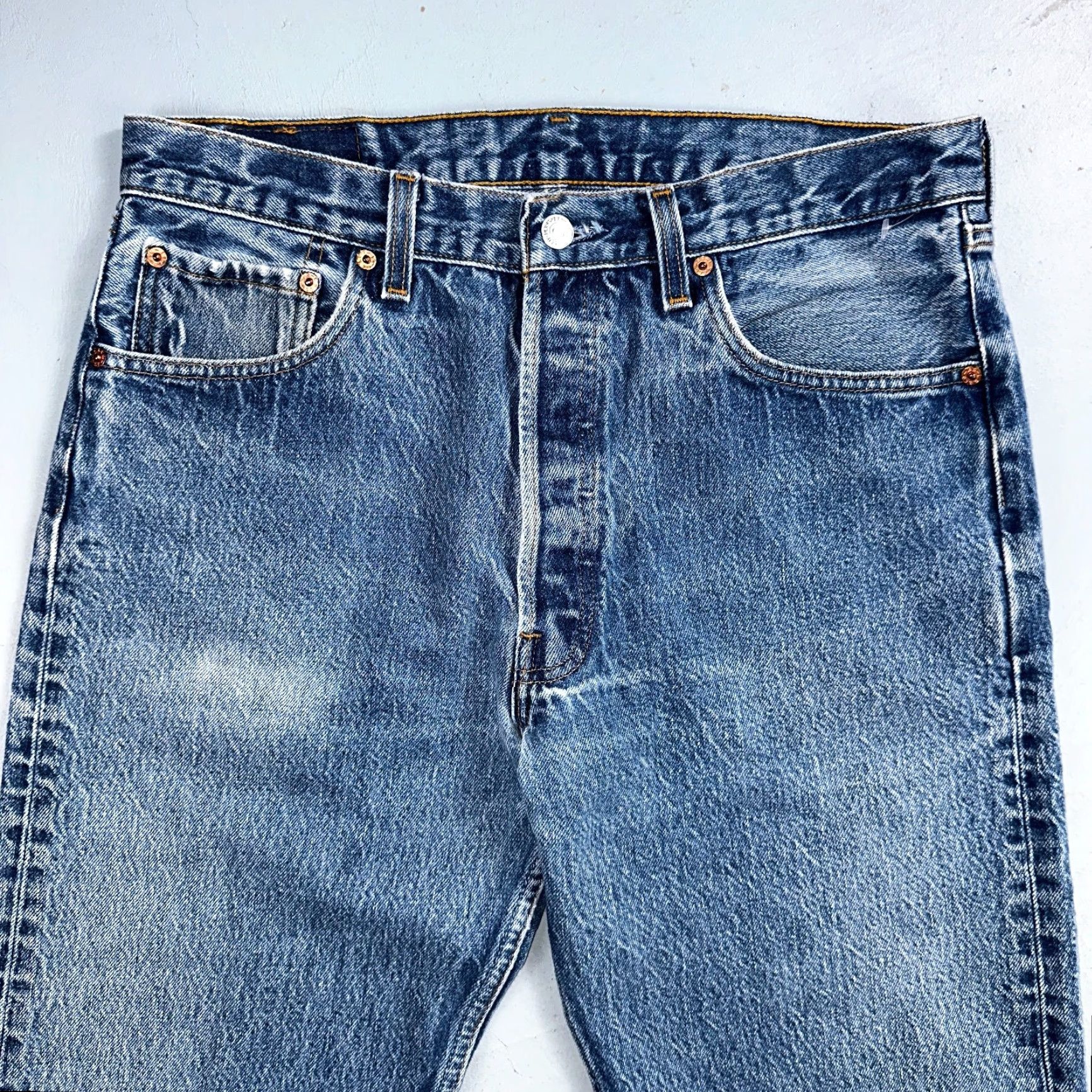 Levi's VINTAGE Levi's 501 Jeans Men's Mid Rise Straight Leg 90s USA Blue Cotton 35x34 Size US 35 - 2 Thumbnail