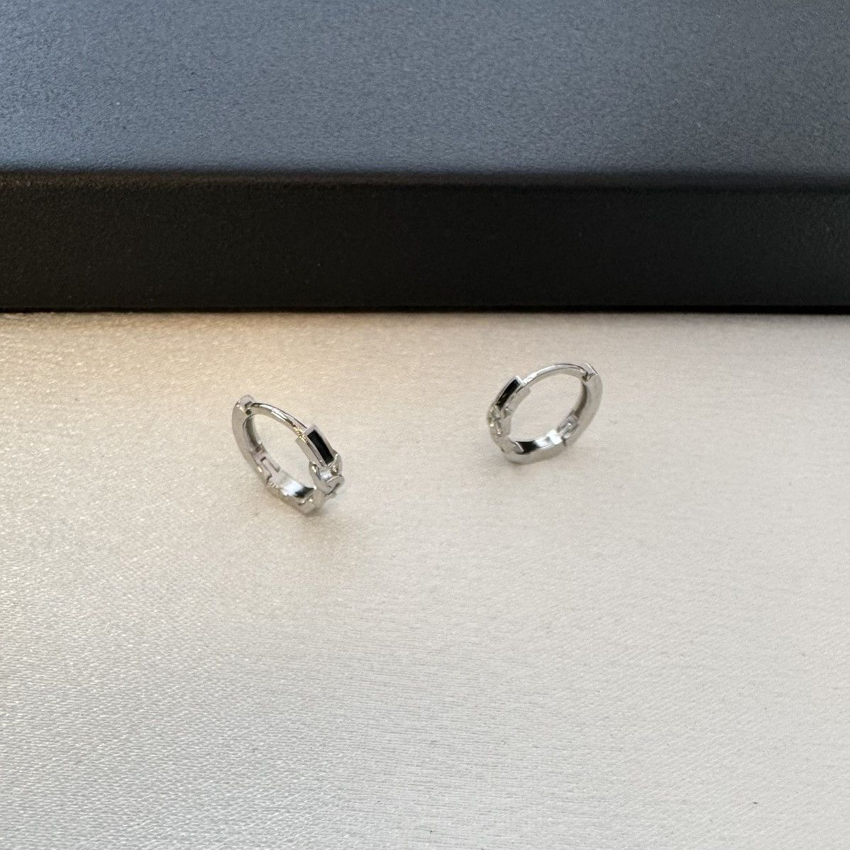 Other 10mm Small Silver Hoop Earrings for Men Women Size ONE SIZE - 2 Thumbnail