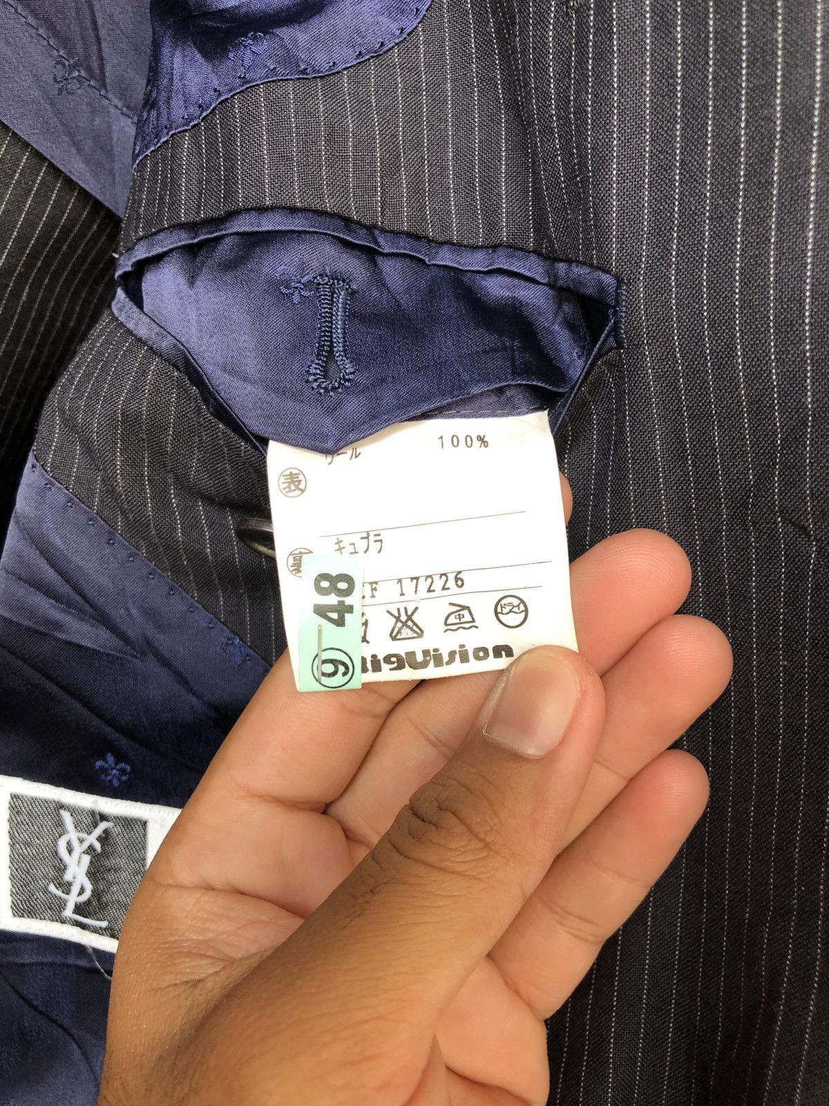 Yves Saint Laurent Yves Saint Laurent Strip Single Breasted Blazer Size US L / EU 52-54 / 3 - 14 Thumbnail