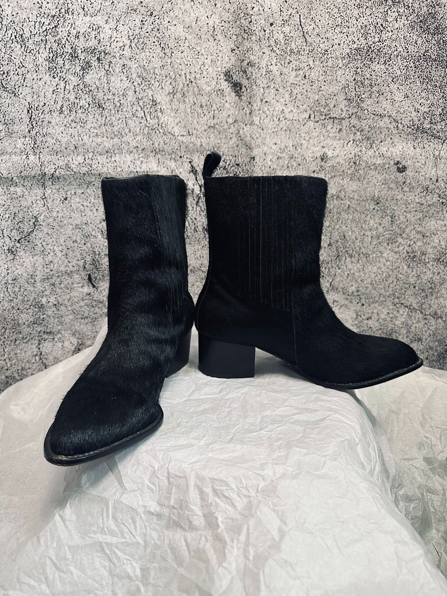 Vintage Vintage Black Haircalf Ankle Boots Size US 5 / IT 35 - 1 Thumbnail