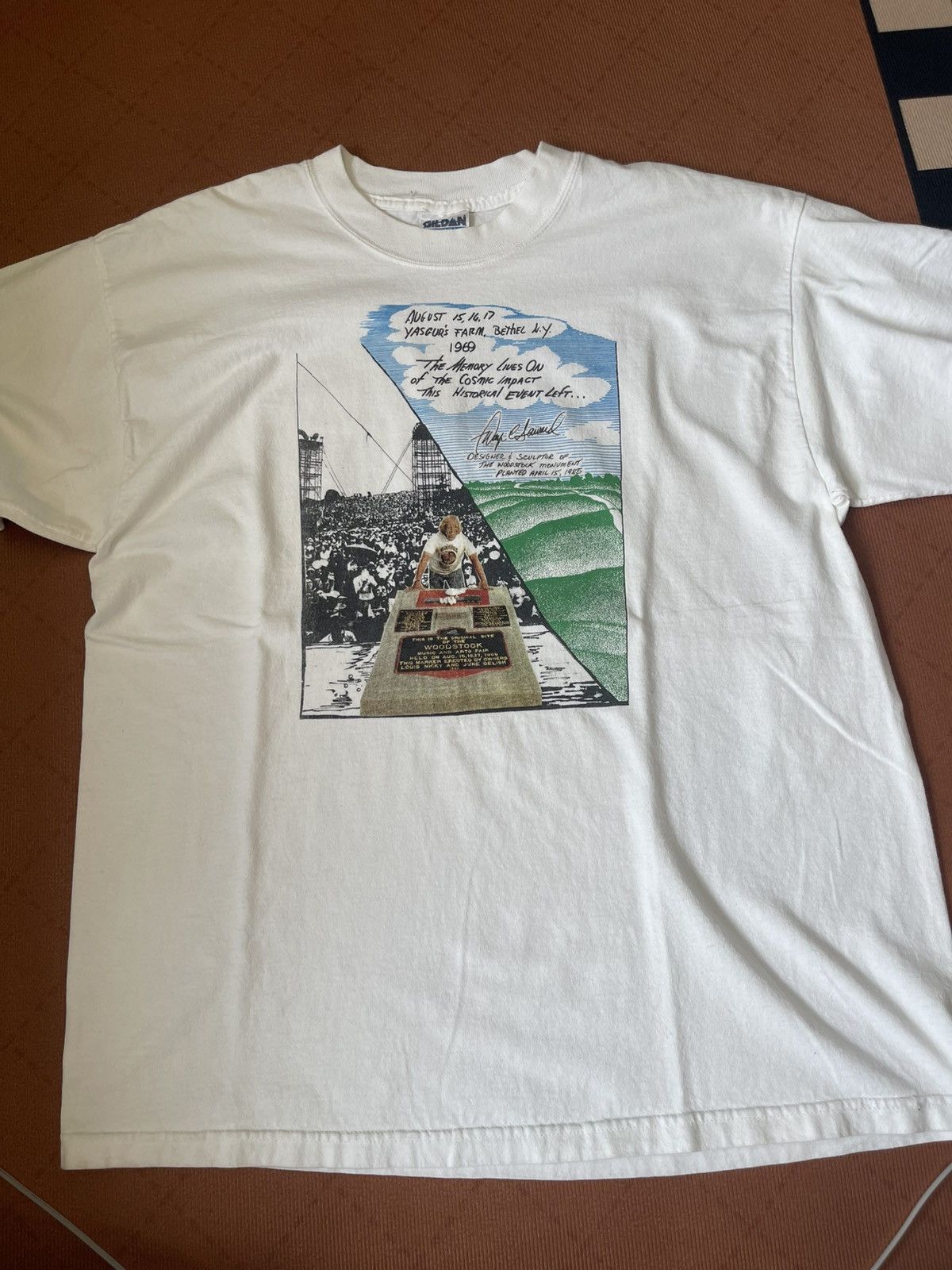 Band Tees Vintage 90s Woodstock Monument Yasgur's Farm Commemorative Size US XL / EU 56 / 4 - 2 Thumbnail
