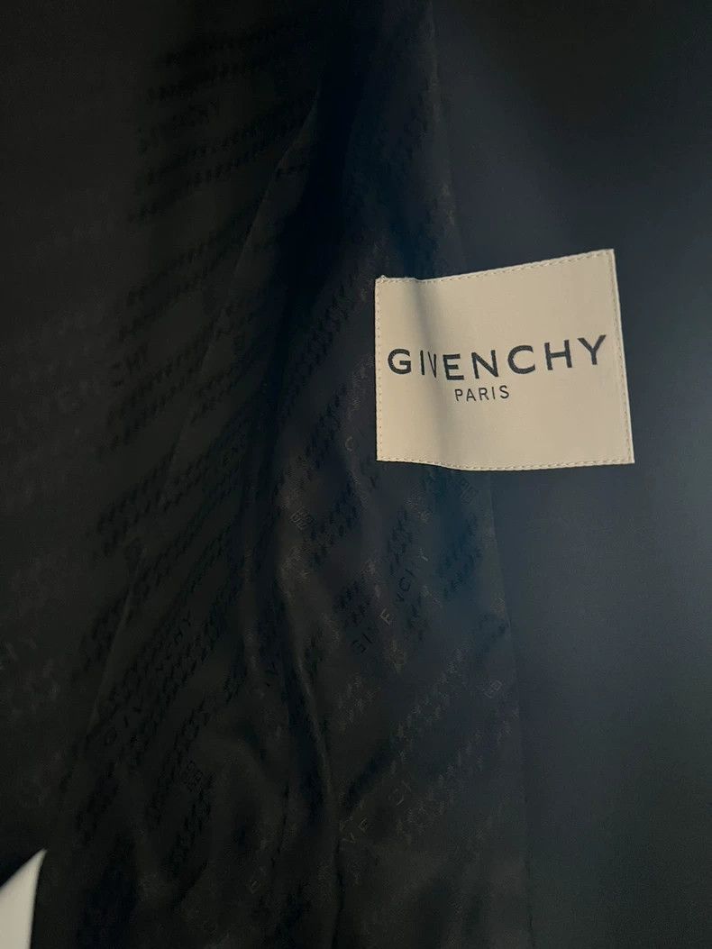 Givenchy Givenchy Diamond-studded suit jacket, size 36, classic bla Size US XS / EU 42 / 0 - 4 Thumbnail