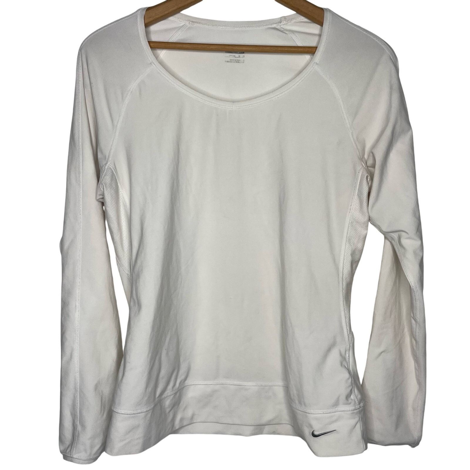 Nike Nike Long Sleeve Athletic Shirt Size M / US 6-8 / IT 42-44 - 1 Thumbnail