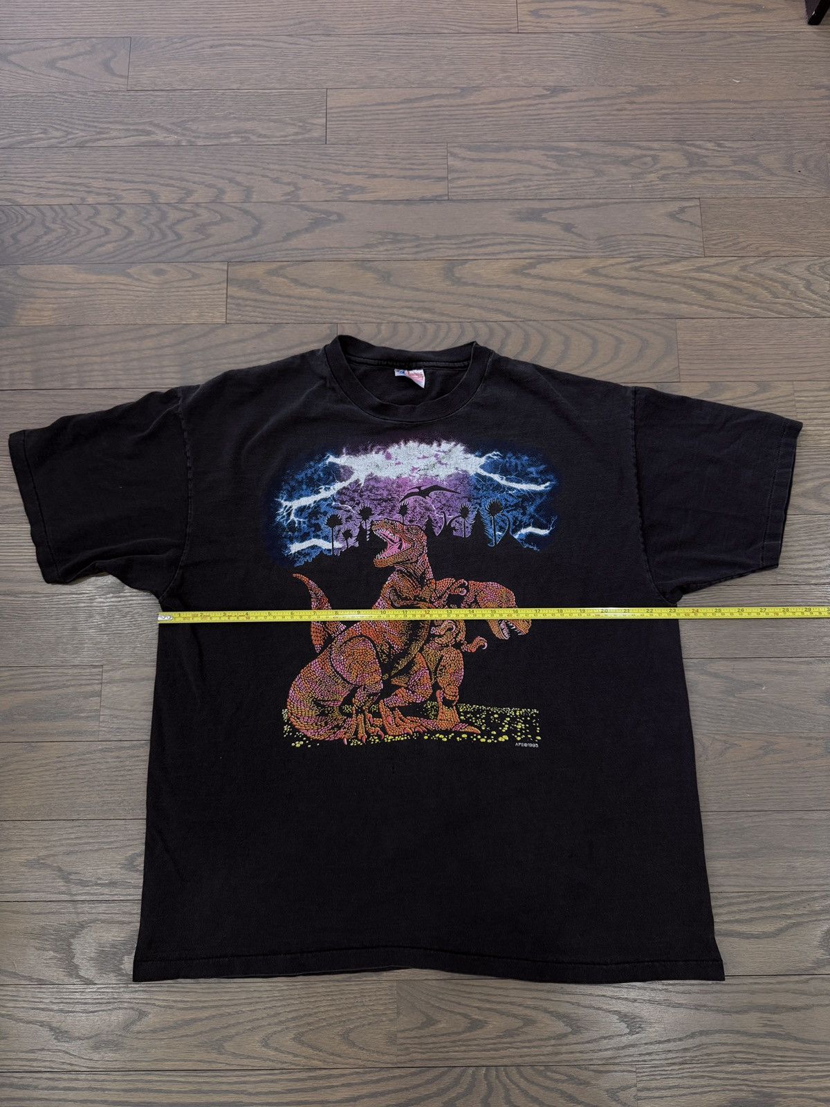Vintage Vintage 1993 dinosaur tee Size US XL / EU 56 / 4 - 5 Thumbnail